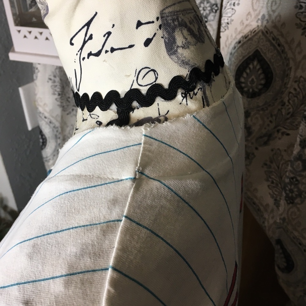 Vintage FAO SCHWARZ team FAO Schwarz pin striped baseball jersey inspired shirt. - Picture 9 of 10
